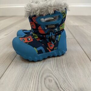 Bogs B-Moc Snow Robots Infant Toddler Size 4 Winter Boots, Blue Multi Pull On